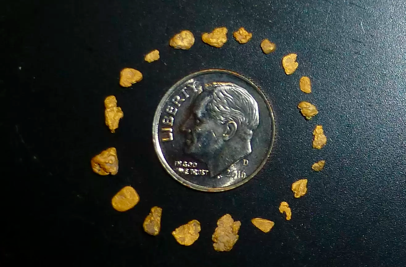 Nugget Detecting with the Minelab EQUINOX