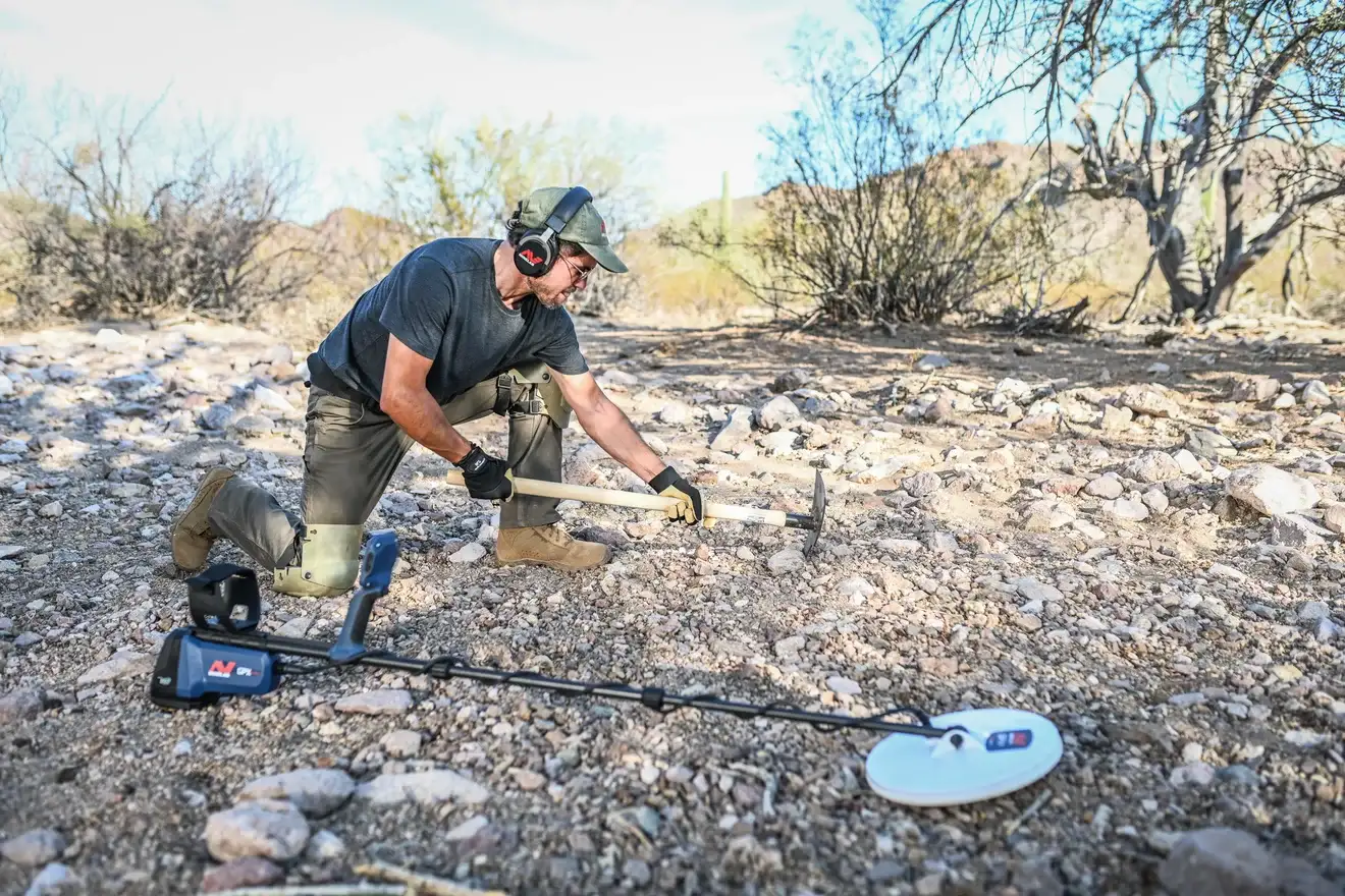 Minelab Gold Detectors: Find the Perfect Model for Gold Nugget Hunting